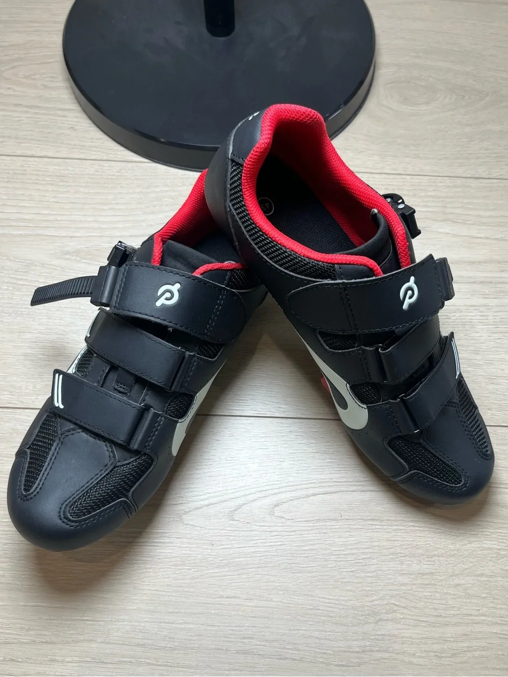 Peloton Men’s Black and Red Cycling Shoes - Velcro Closure size 43 EUC